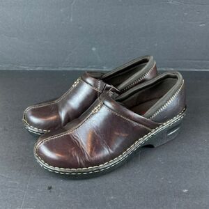 Women's Eastland " Kelsey" Brown Leather Clogs Size 7.5 M